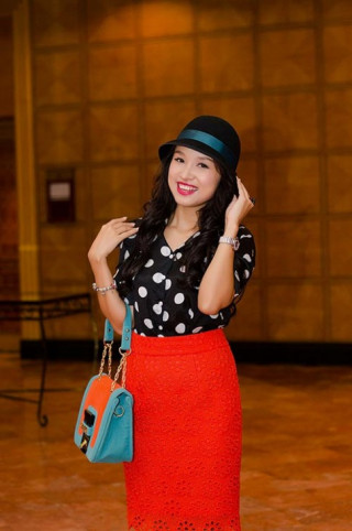 Vân Hugo đẹp, nhưng mặc chưa đẹp!