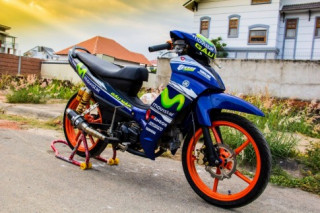 Yamaha Jupiter phiên bản Movistar độ phong cách xe chạy sân
