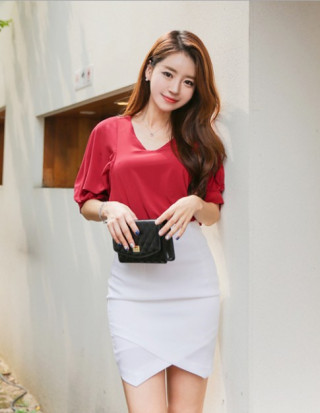 3 sự kết hợp hoàn hảo với chân váy ôm ngắn