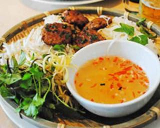 Bún chả Việt lọt top 10 món ngon bổ dưỡng mùa hè