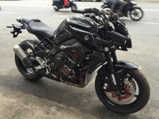 Cận cảnh Yamaha MT-10 phiên bản Châu Âu đầu tiên tại Việt Nam