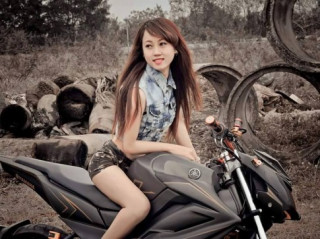 Cô nàng xinh đẹp đọ dáng với FZ150i độ khủng