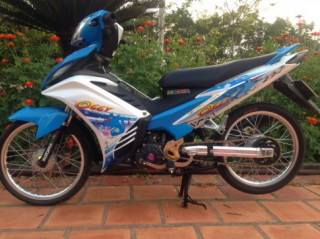 Exciter 135 Oggy nhẹ nhàng với bánh căm