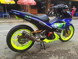 Exciter 150 siêu ngầu trong bộ cánh Movistar 46