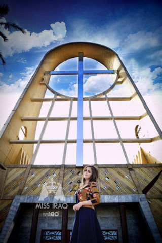 Hoa hậu Iraq tiếp tục thể hiện không sợ IS