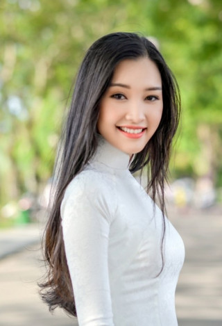 Hoa hậu Việt Nam: “Nàng thơ xứ Huế” bị tố thi chui