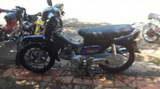 Honda Dream kiểng lung linh trên phố