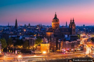 Top 10 thành phố tiệc tùng sôi động nhất châu Âu