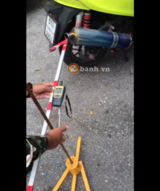 [Clip] Bạn thấy kiểm định tiếng ồn xe thế nào chưa!!!