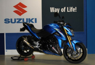 [Clip] Tổng hợp âm thanh các loại pô độ trên Suzuki GSX-S1000