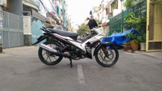 Nhẹ nhàng đi phố cùng Exciter 2010 lên áo spark .