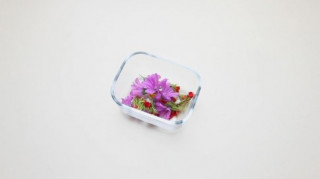 Những cách đơn giản để có một lọ nước hoa handmade.