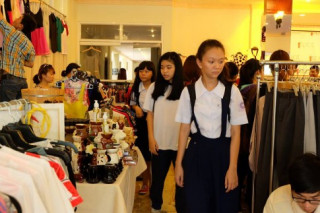 Săn đồ sale tại chợ phiên “I love SaiGon”