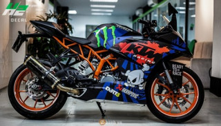 Sport Bike thành thị RC250 gây chú ý với trang phục đội đua chuyên nghiệp