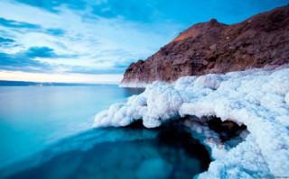 Tác dụng diệu kỳ của vùng Biển Chết đối với sắc đẹp.