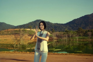 Thùy Dung, Huyền My xinh đẹp trên cao nguyên M‘Drăk
