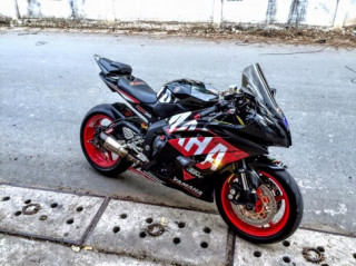 Yamaha R6 độ siêu chất và đầy phong cách của biker Việt