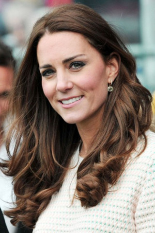 9 kiểu tóc đẹp thanh lịch quyến rũ công nương Kate Middleton