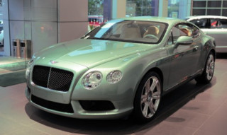  Bentley Continental GT V8 màu độc giá 11,17 tỷ tại Việt Nam 