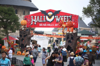 Lễ hội Halloween huyền bí trên đỉnh Bà Nà	