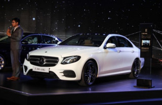  Mercedes E-class thế hệ mới giá 2,1 tỷ tại Việt Nam 