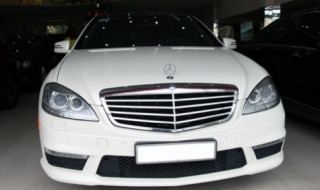  Mercedes S63 AMG đời 2010 giá 3,3 tỷ đồng 