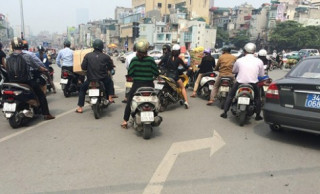  Những lỗi tài xế Việt hay tranh cãi với CSGT 