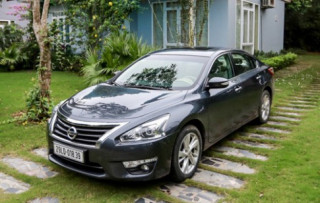  Nissan Teana giá mới 1,3 tỷ đấu Camry tại Việt Nam 