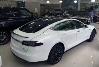  Ôtô điện hạng sang Tesla S có mặt tại Việt Nam 