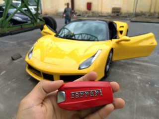  Siêu xe Ferrari 488 GTB đầu tiên về cảng Đà Nẵng 