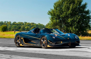  Siêu xe Koenigsegg dát vàng của tay đua người Thái 