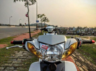SIRIUS dọn nhẹ đi học ^^ Biker Huế