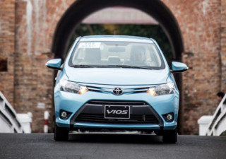  Toyota thêm ưu đãi cho khách hàng mua Altis và Vios 