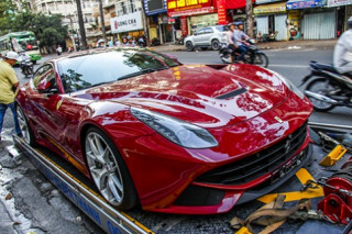  Vẻ đẹp siêu xe Ferrari F12 Berlinetta của đại gia Việt 
