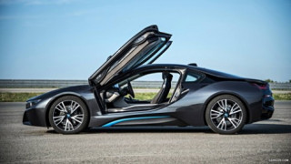  BMW đột phá với sportcar i8 và serie 7 mới 
