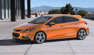 Chervolet Cruze hatchback 2017 phong cách thể thao 