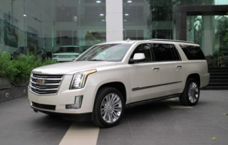  Escalade ESV Platinum trắng đầu tiên về Việt Nam 