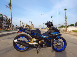 Exciter 150 đầy dũng mãnh trong bộ cánh HP4