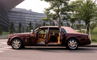  ‘Hàng thửa’ Rolls-Royce Phantom Lửa thiêng độc nhất Việt Nam 