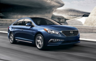  Hyundai Sonata Sport - sedan thể thao giá 24.400 USD 