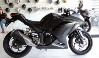  Kawasaki Ninja 300 2016 đầu tiên tại Việt Nam 