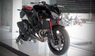  Kawasaki Z800 2016 đầu tiên cập cảng Sài Gòn 