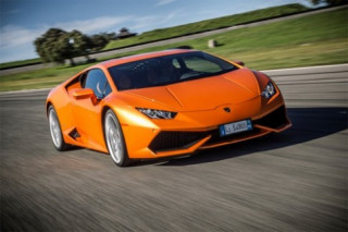  Lamborghini có thể tung Huracan dẫn động cầu sau 