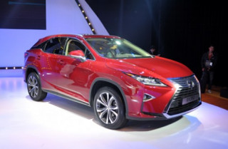  Lexus RX thế hệ mới giá hơn 3 tỷ tại Việt Nam 