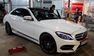  Mercedes C250 ‘hóa trang’ thành C63 AMG ở Sài Gòn 