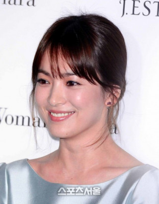 Mua nhà trăm tỷ, Song Hye Kyo bị cư dân Hàn ‘ném đá’