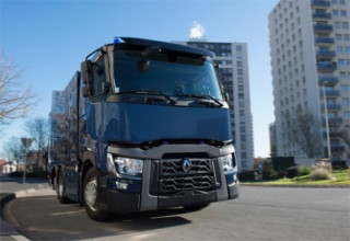  Renault T430 - xe tải bọc thép chuyên chở tiền 