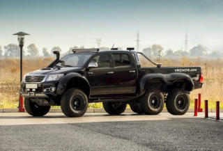  Toyota Hilux 3 cầu - bán tải mọi địa hình 