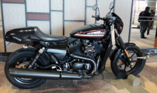  Xế độ cafe racer Harley-Davidson Street 500 