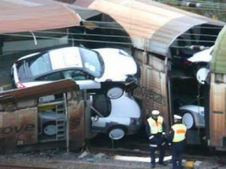  18 chiếc Porsche bị hỏng trong một vụ tai nạn 